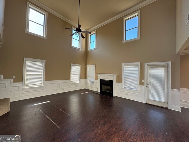 Building Photo - 352 Plymstock Dr