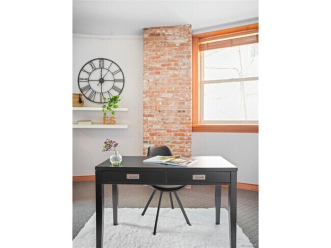 Building Photo - 3249 W Fairview Pl