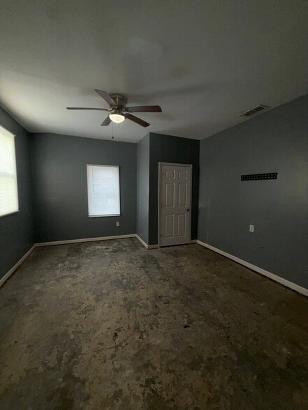 Building Photo - 804 Otto St