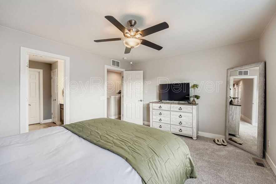 Building Photo - 16259 E Elk Dr