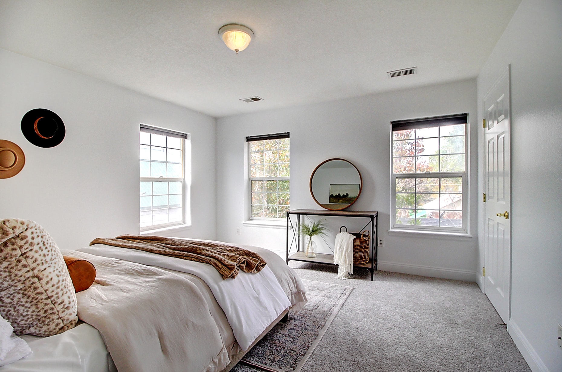 Building Photo - 2077 S Grant St