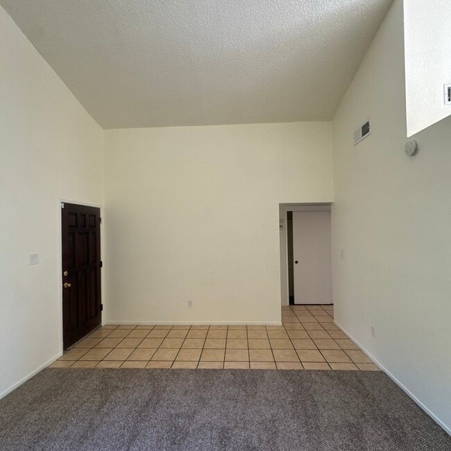 Building Photo - 9362 Mira Del Rio Dr