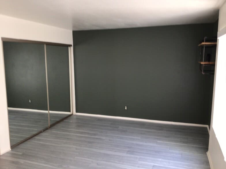 Master bedroom - 3601 Hughes Ave