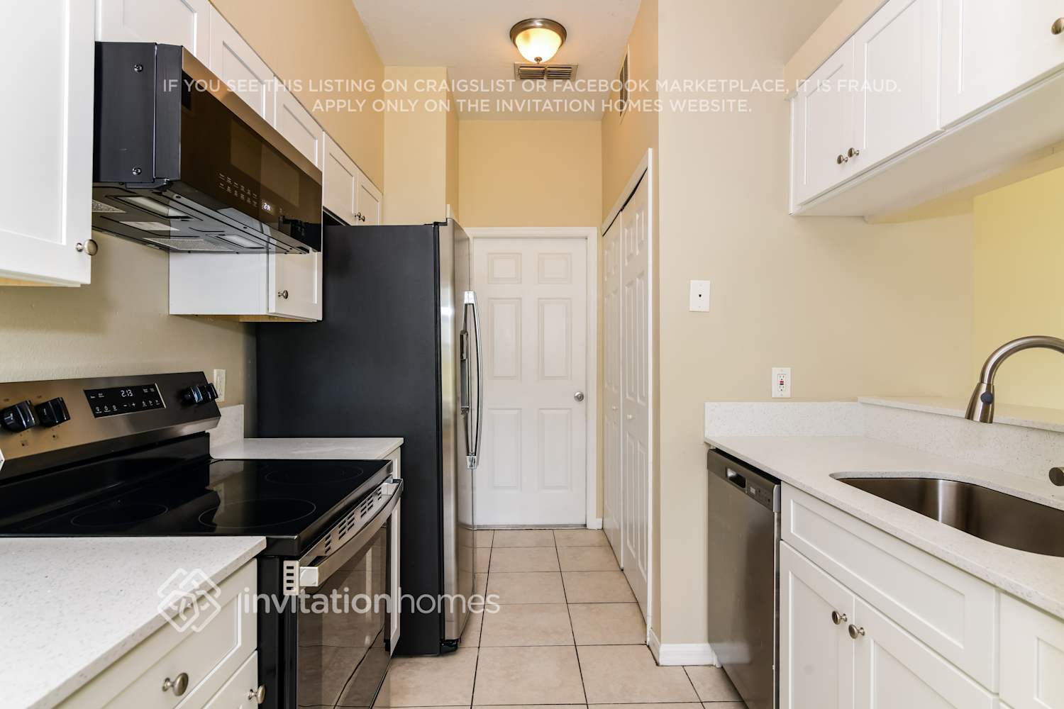 Building Photo - 855 Berwick Dr