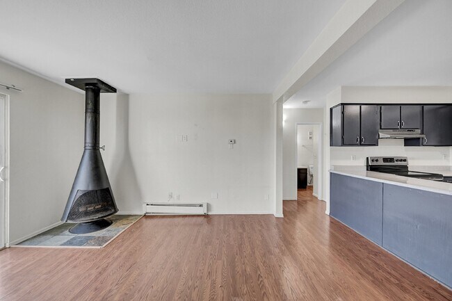Building Photo - $940.95 with Half Off the first month's rent, 1 Bed, 1 Bath, Condo in Denver with Cozy Fireplace!