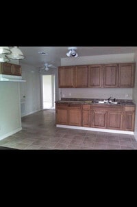 Building Photo - 3607 Bellaire Ave
