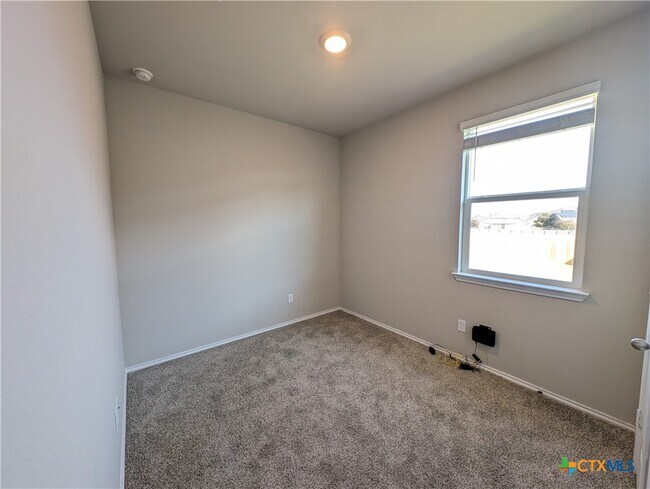 Building Photo - 1134 Stone Vly Rd