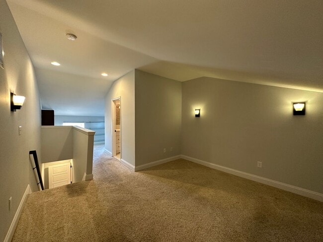 Building Photo - Charming 3 Bedroom/2.5 Bathroom Townhome in Fells Point, Baltimore, MD!