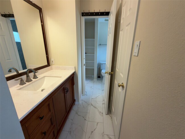 Building Photo - 4110 Royal Plantation Ln