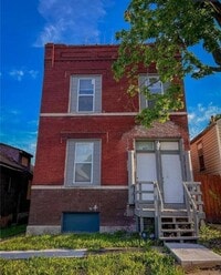 Building Photo - 824 Canaan Ave