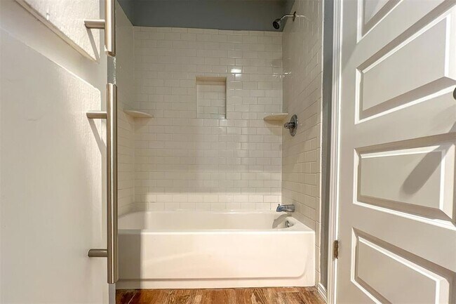 Building Photo - 1225 Sequoyah Pl