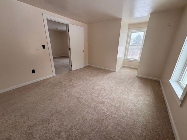 Building Photo - 237 Tiadaghton Hill Rd