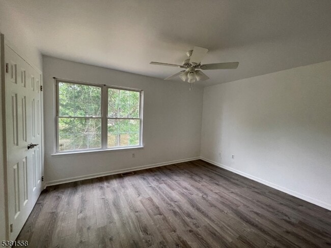 Building Photo - 608 Wedgewood Cir