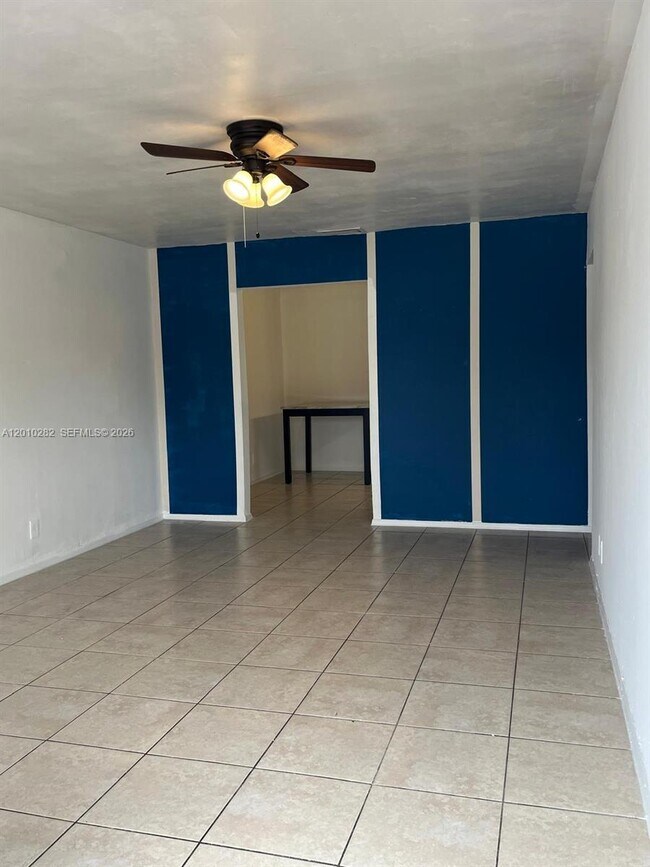 Building Photo - 7721 SW 10th Ct