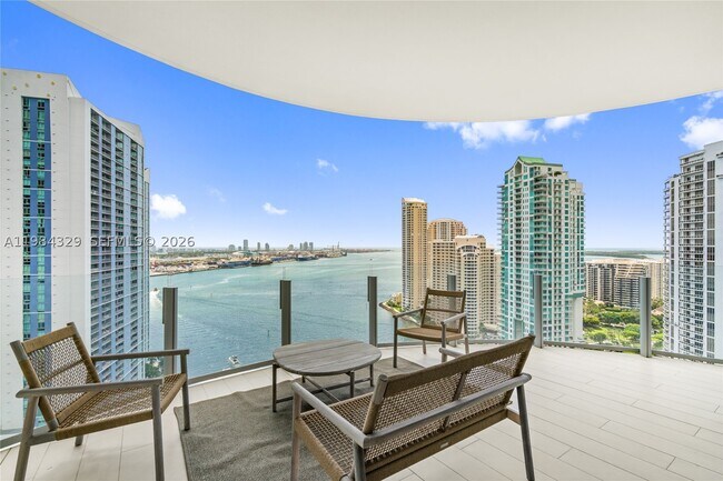 Building Photo - 300 Biscayne Blvd