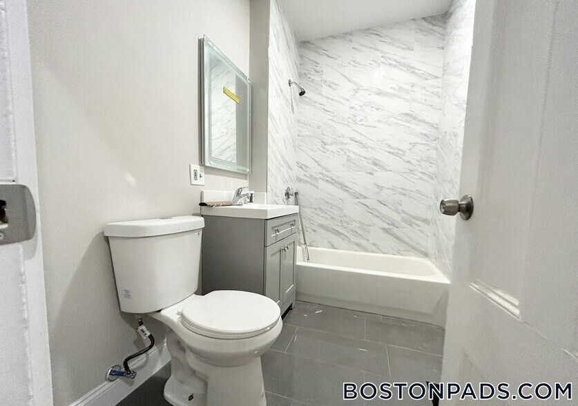 Building Photo - 12 Buttonwood St