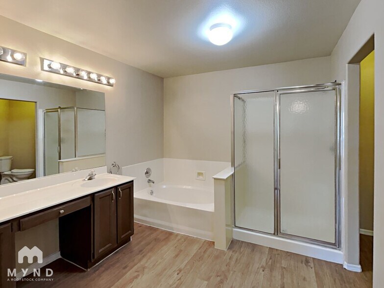 Building Photo - 8161 N Midnight Way