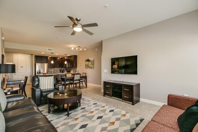 Building Photo - 5450 E Deer Valley Dr