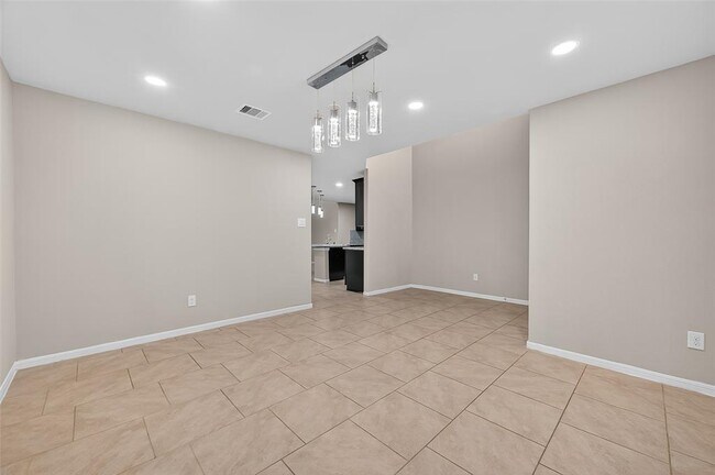 Building Photo - 3026 Village Creek Dr