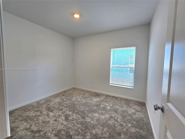 Building Photo - 5814 Le Marin Wy