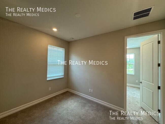 Building Photo - 4712 Lagona Ln