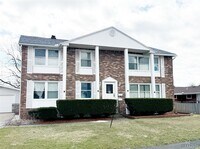 Building Photo - 21 Yorktown Rd