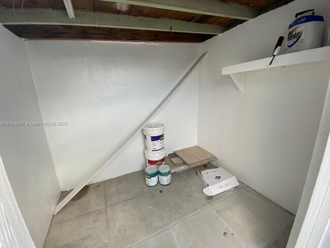 Building Photo - 3260 SW 87th Pl