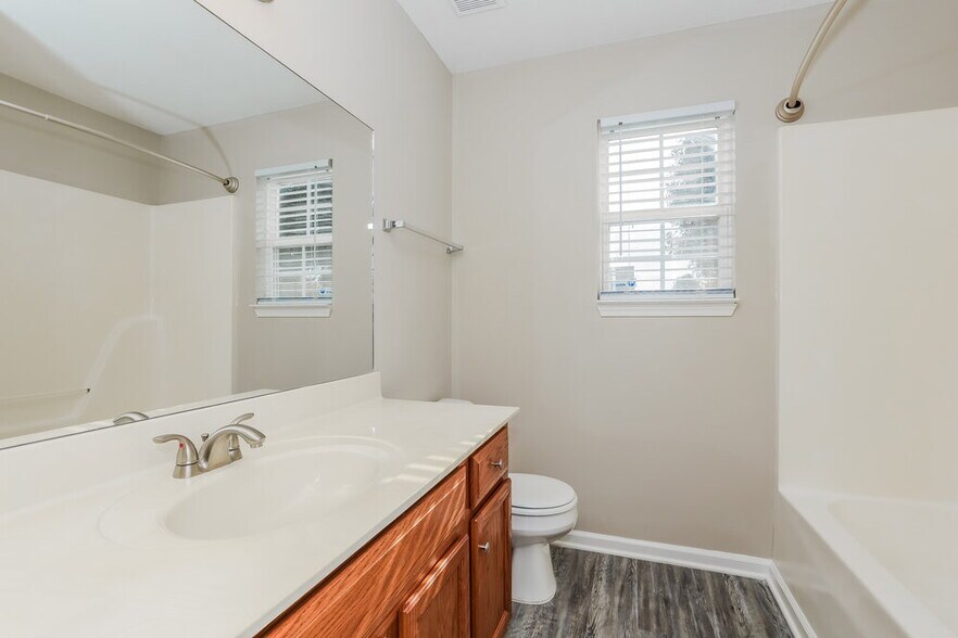 Building Photo - 1283 Tiree Dr