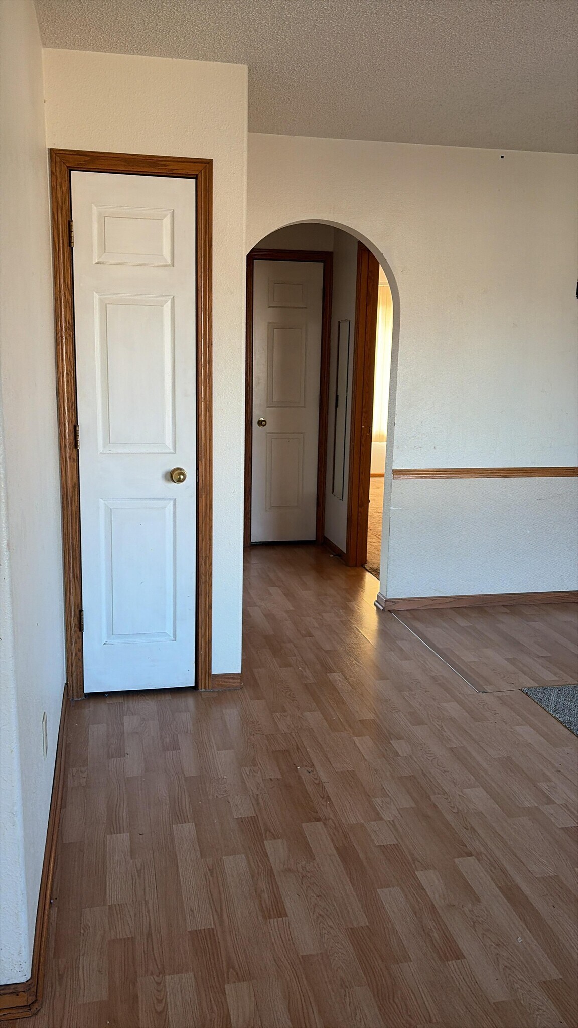 Building Photo - 1402 5th Ave