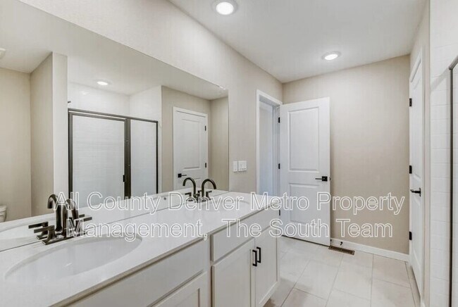 Building Photo - 15312 W 69th Dr