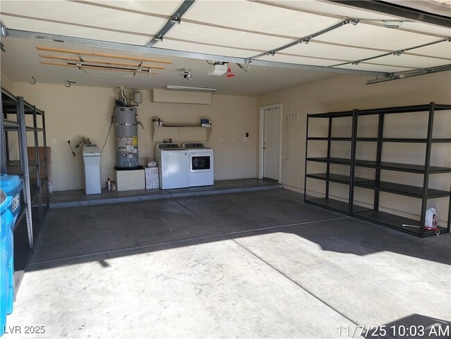 Building Photo - 8615 Little Fox St