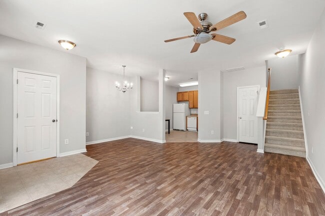 Building Photo - Beautifully Updated 3-Bedroom Townhome Nea...
