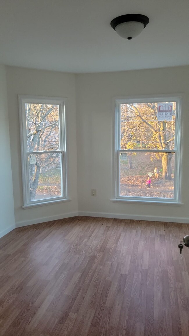 Bedroom 4 - 362 Norton St