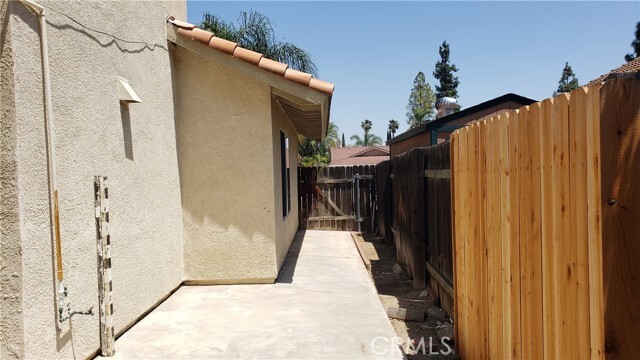 Building Photo - 8739 Belladona Rd