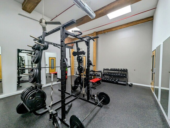 Building Photo - Amazing Germantown Loft in Historic Werthan Mills Lofts!