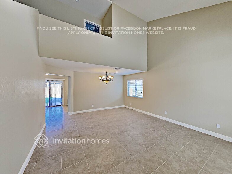 Building Photo - 2576 W Prospector Way