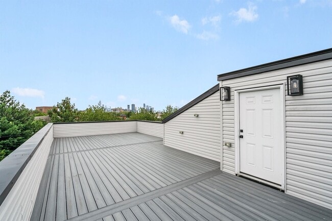 Building Photo - 125 Collard St