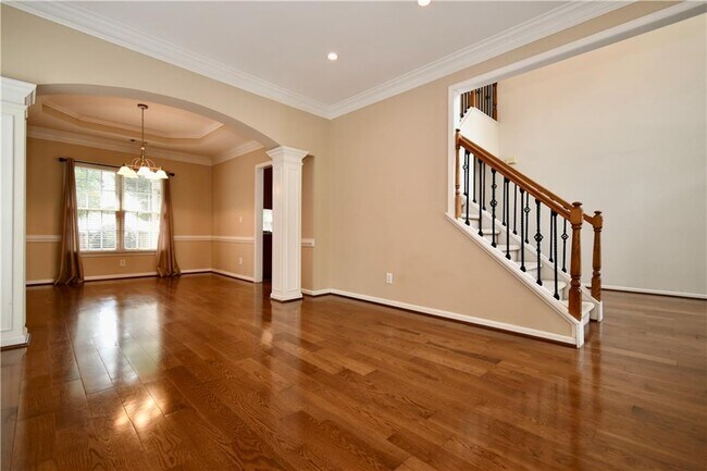 Building Photo - 4534 Village Springs Run