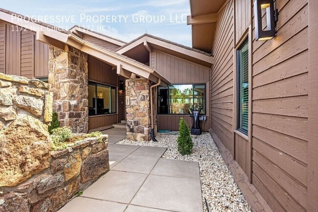 Building Photo - 1172 Hill Cir