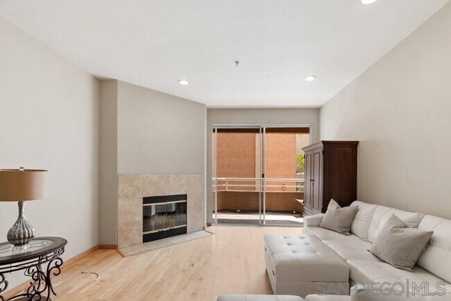 Building Photo - 3969 Mahaila Ave