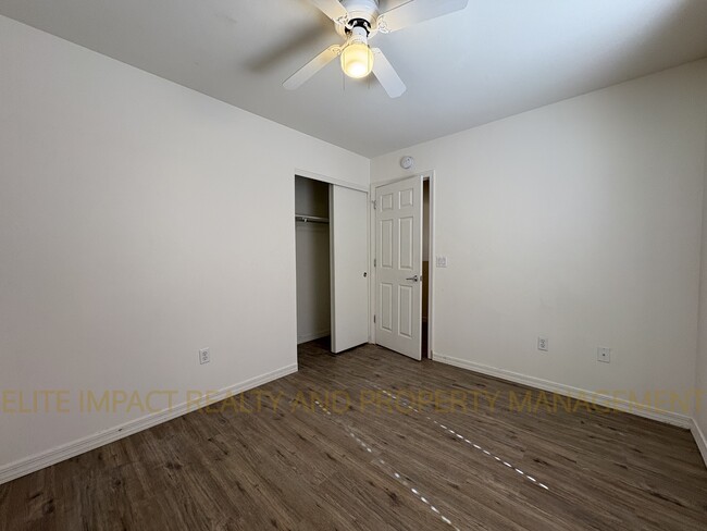 Building Photo - 1133 S Pantano Overlook Dr