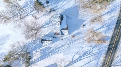 Building Photo - 3582 Upper Mountain Rd