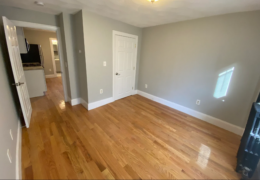 Building Photo - 309 Highland Ave