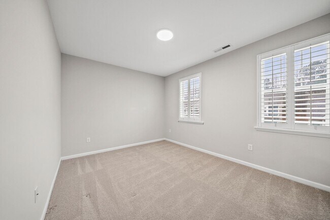 Building Photo - 2116 Curry Mdw Wy
