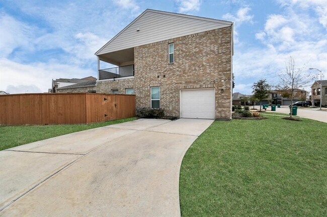 Building Photo - 3316 Harmony View Ln