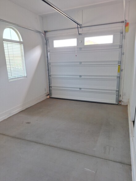 Building Photo - 24426 N 163rd Dr