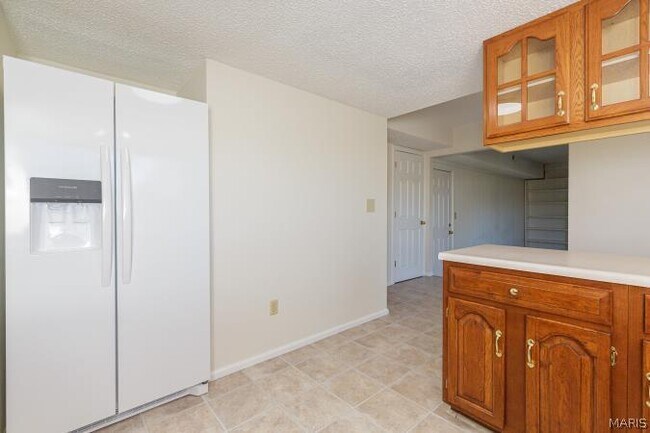 Building Photo - 77 Atwater Dr