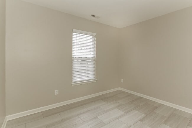 Building Photo - 1615 Flagler Ln