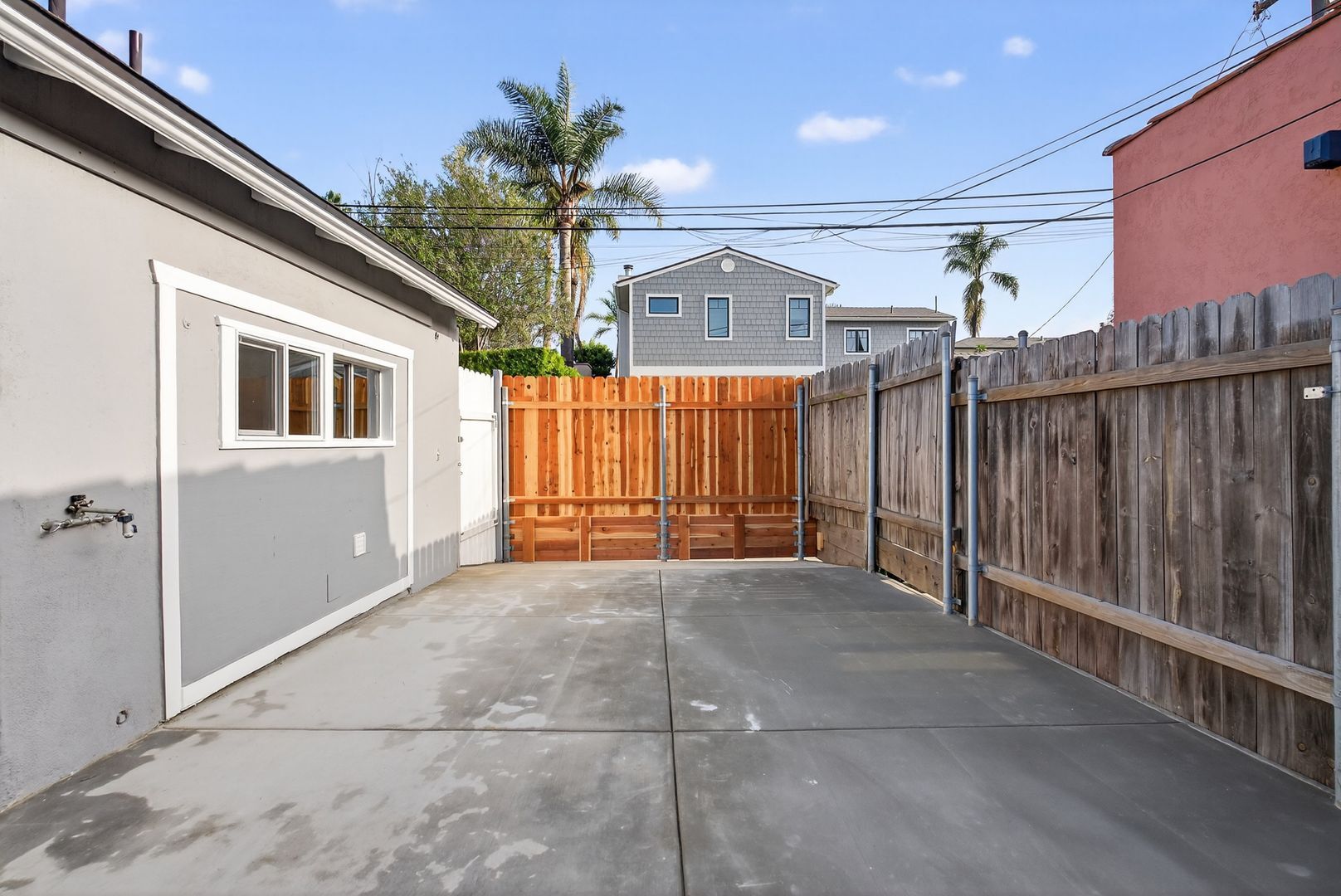 Building Photo - 242 Claremont Ave