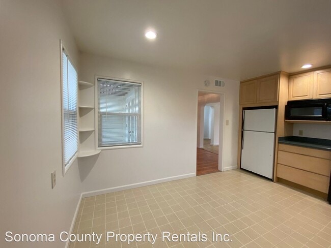 Building Photo - 3 br, 2 bath House - 2115 Montecito Ave